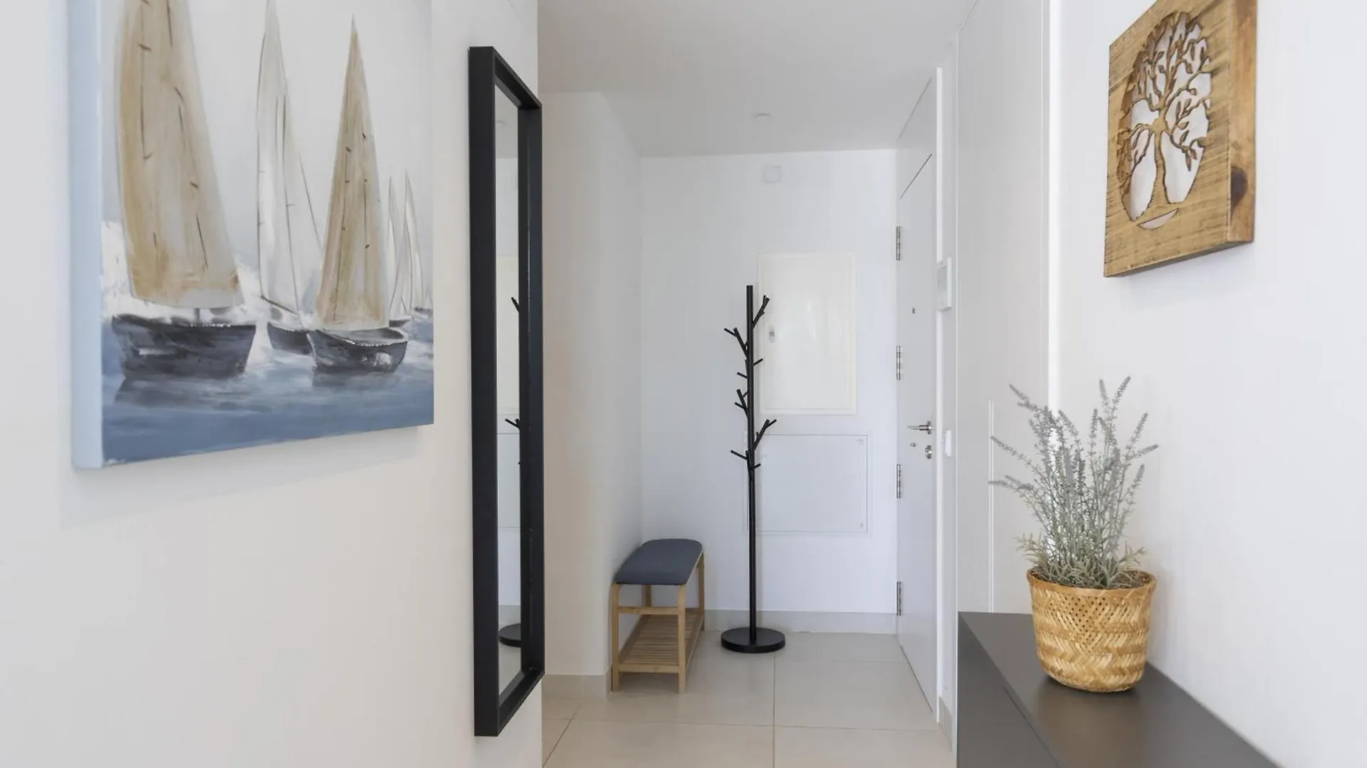 Stylish Apartment With Large Terrace In Higueron Fuengirola Spain